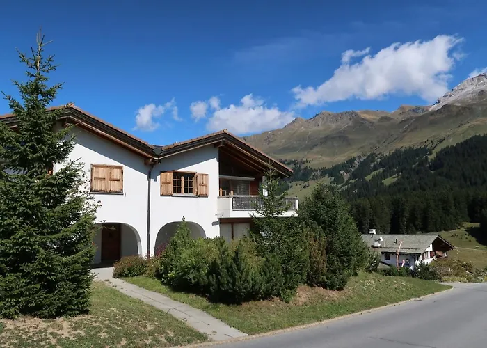 Tgesa Sartons By Interhome Otel